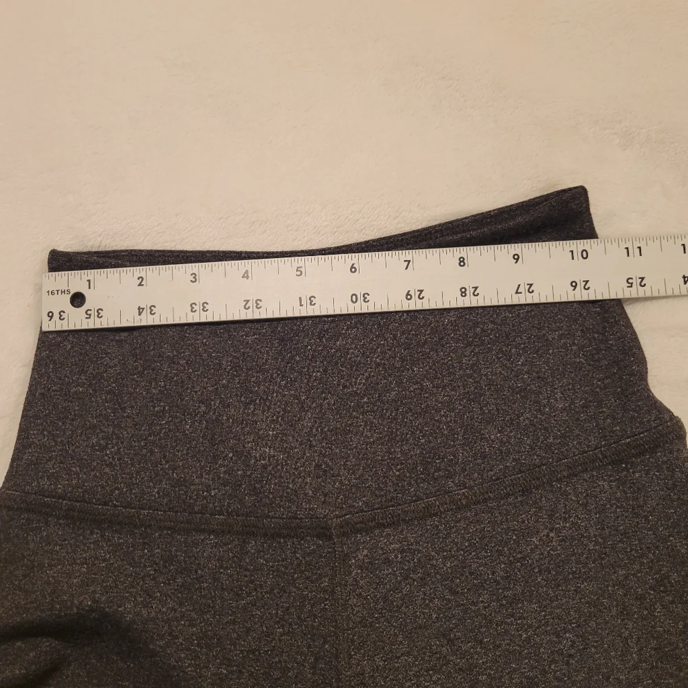 Beyond Yoga Women's Activewear Bundle Leggings & Top Mixed Sizes & Styles - Picture 15 of 16